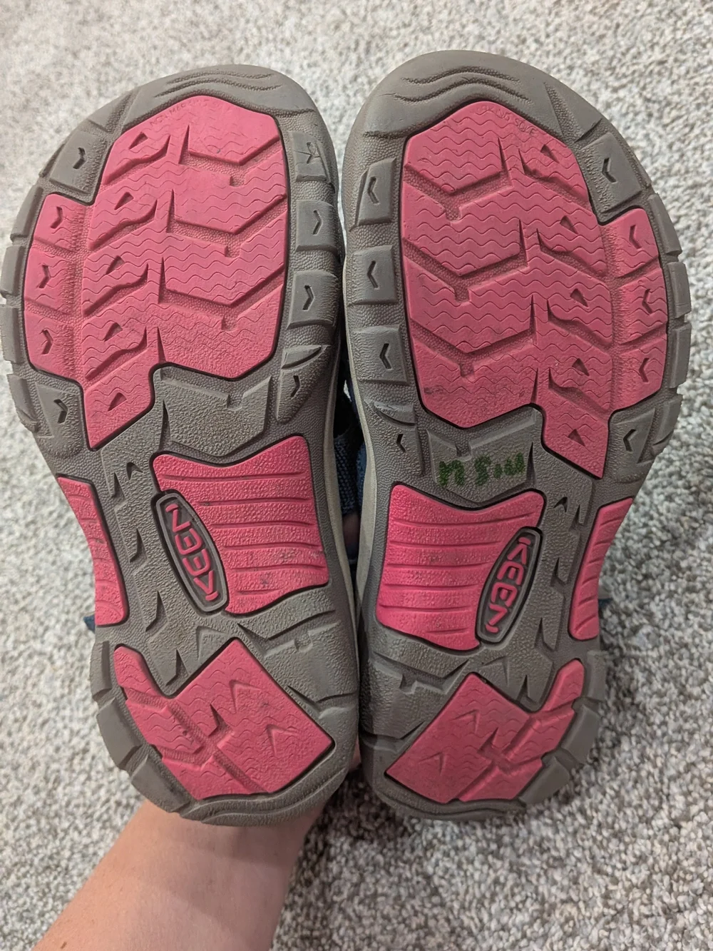Keen Newport Youth Size 3 Blue Teal Pink Slip On Sandals Shoes Hiking Outdoor